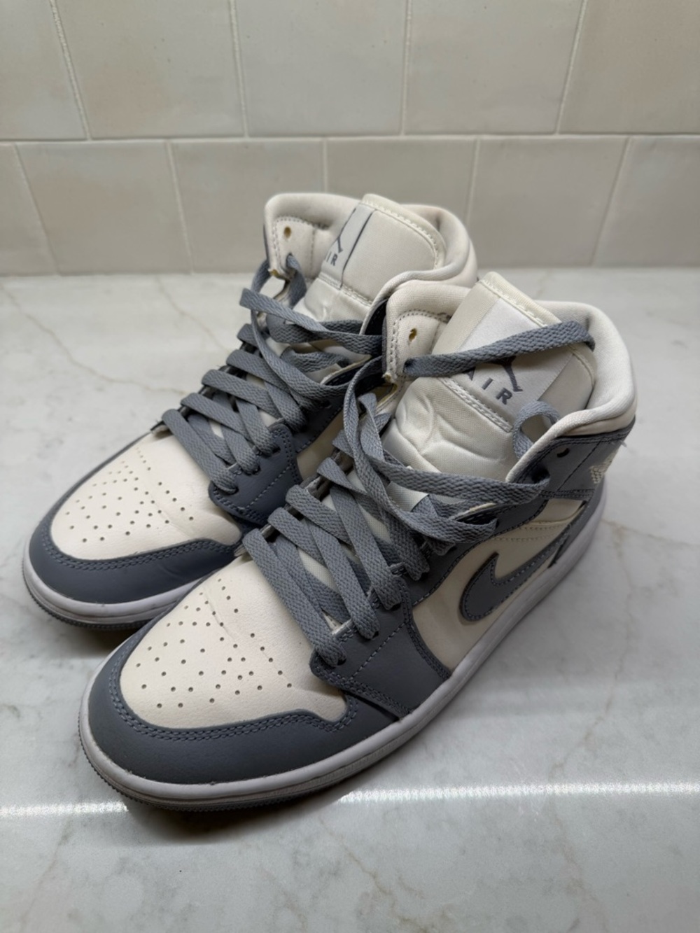 Air Jordan High Top Sneaker in White and Gray - Picture 6 of 6